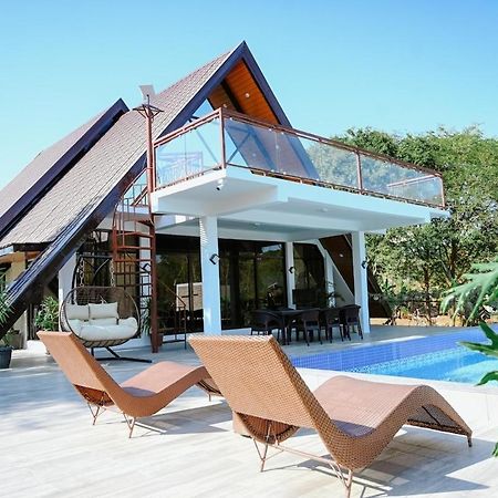 Redwood Cabin Bolinao Εξωτερικό φωτογραφία