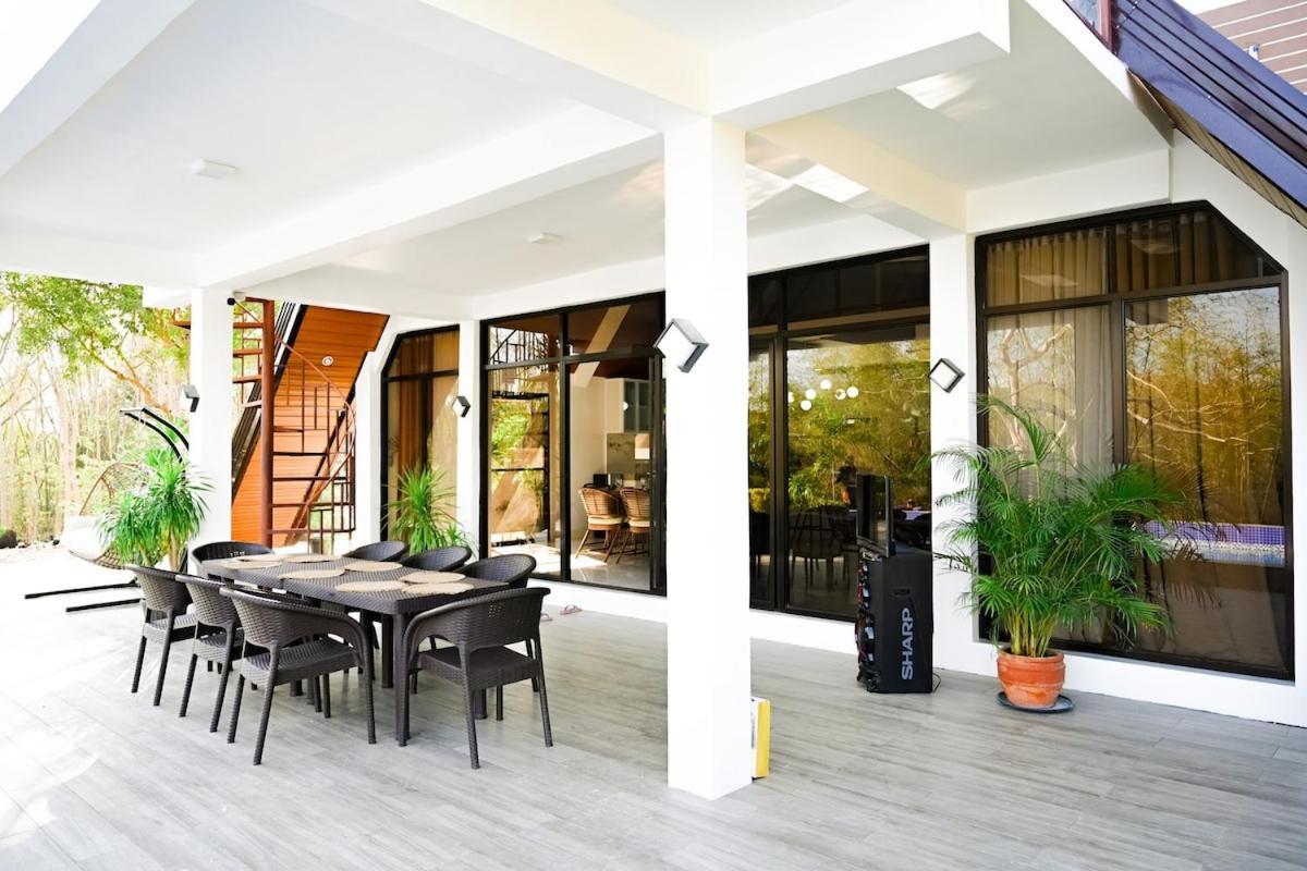Redwood Cabin Bolinao Εξωτερικό φωτογραφία