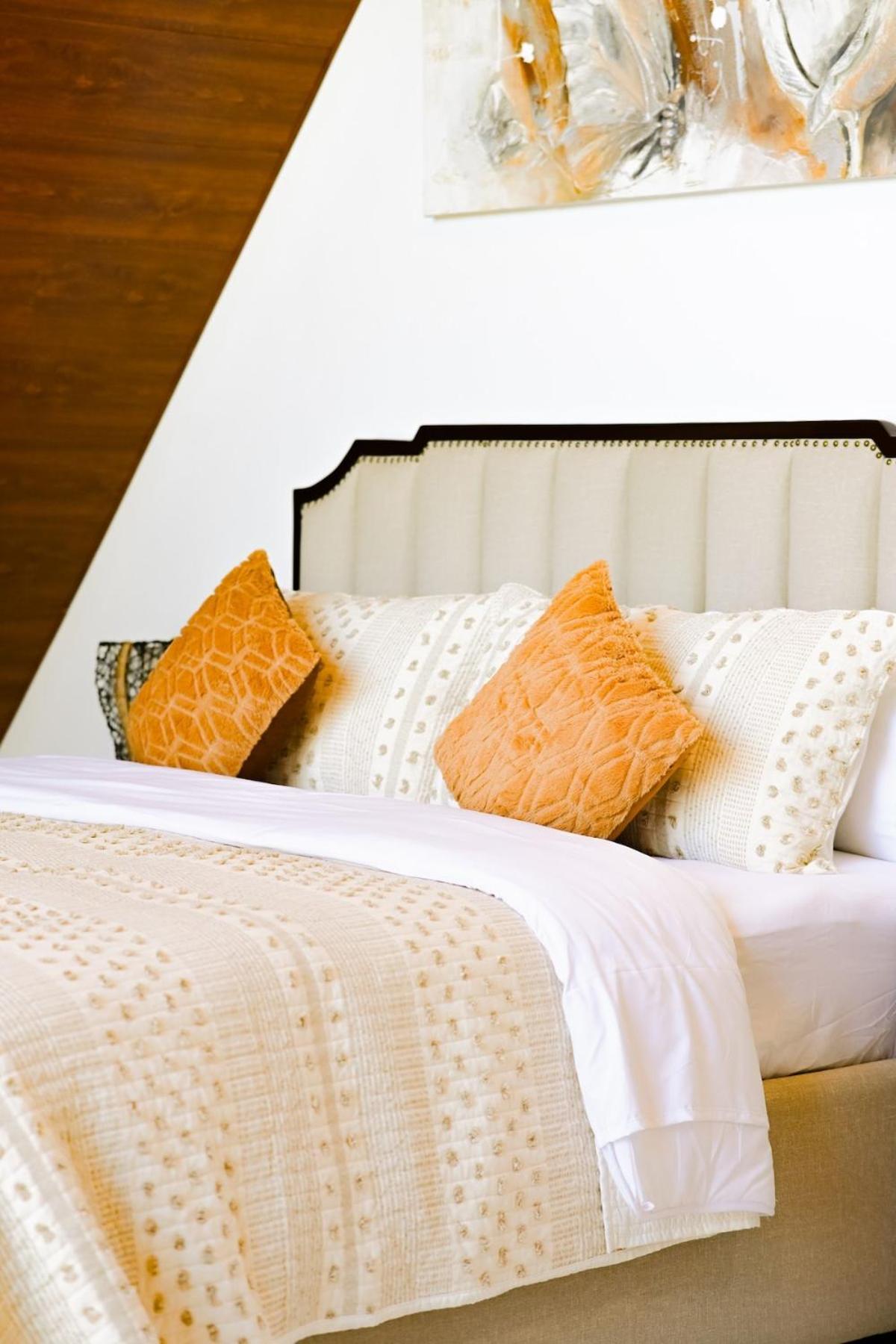 Redwood Cabin Bolinao Εξωτερικό φωτογραφία
